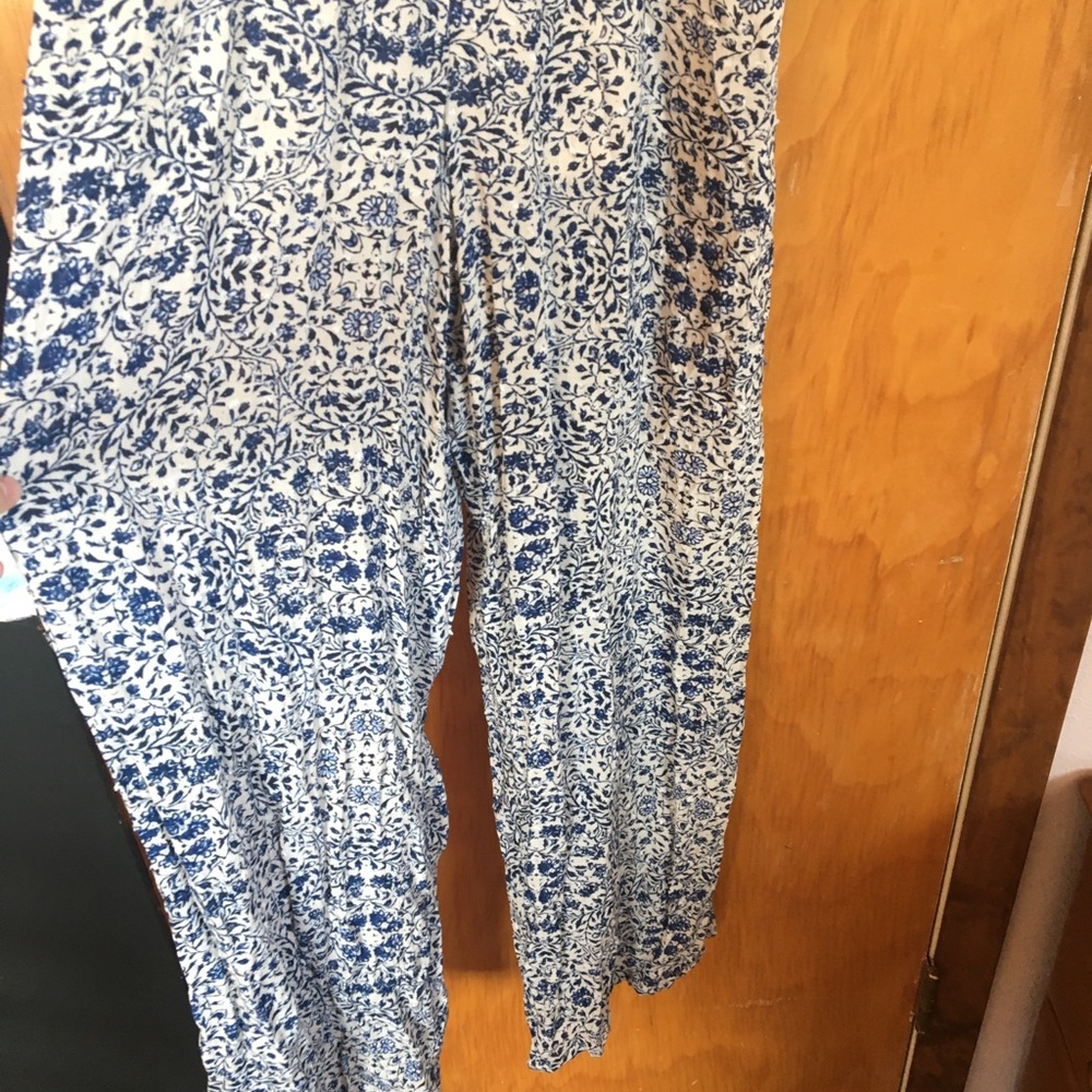 Romper - Picture 2 of 4